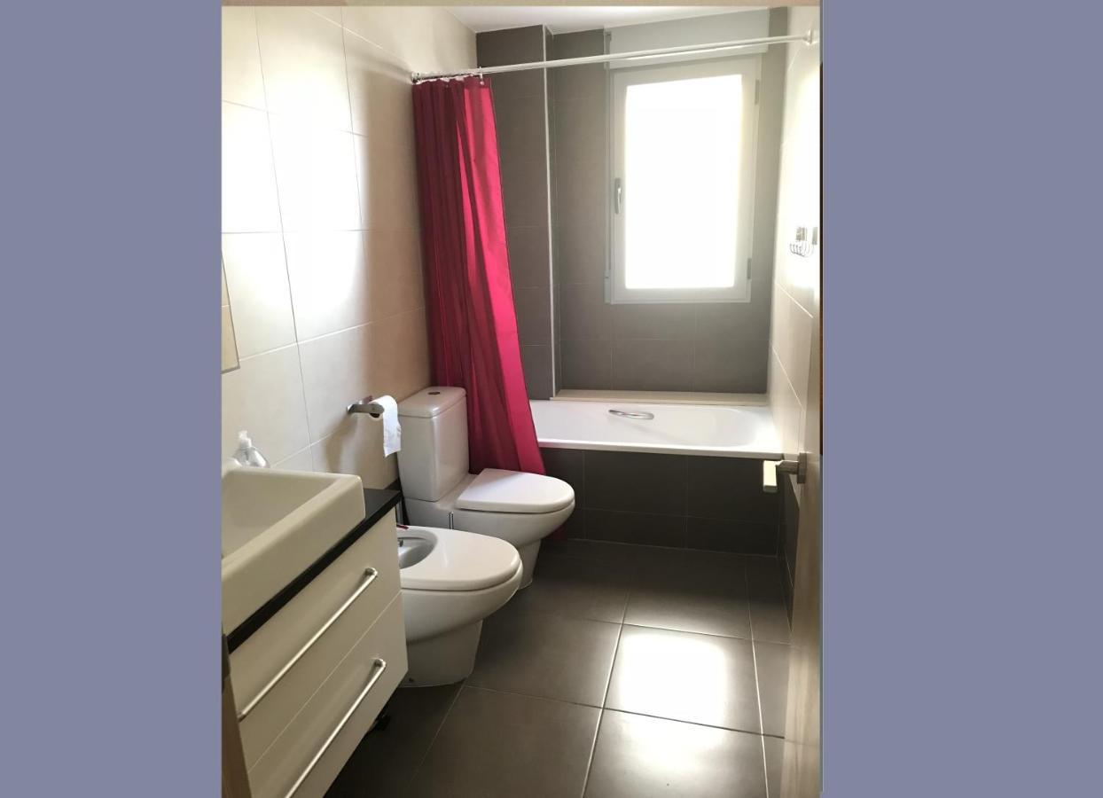 Stunning 2-Bed Apartment In Pego Ngoại thất bức ảnh